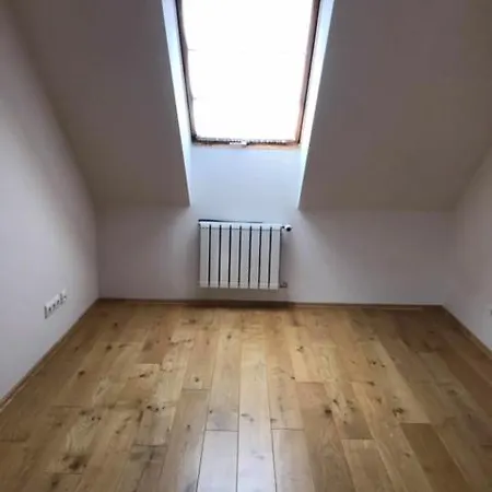 Pikutiskiu Vila * Vilnius